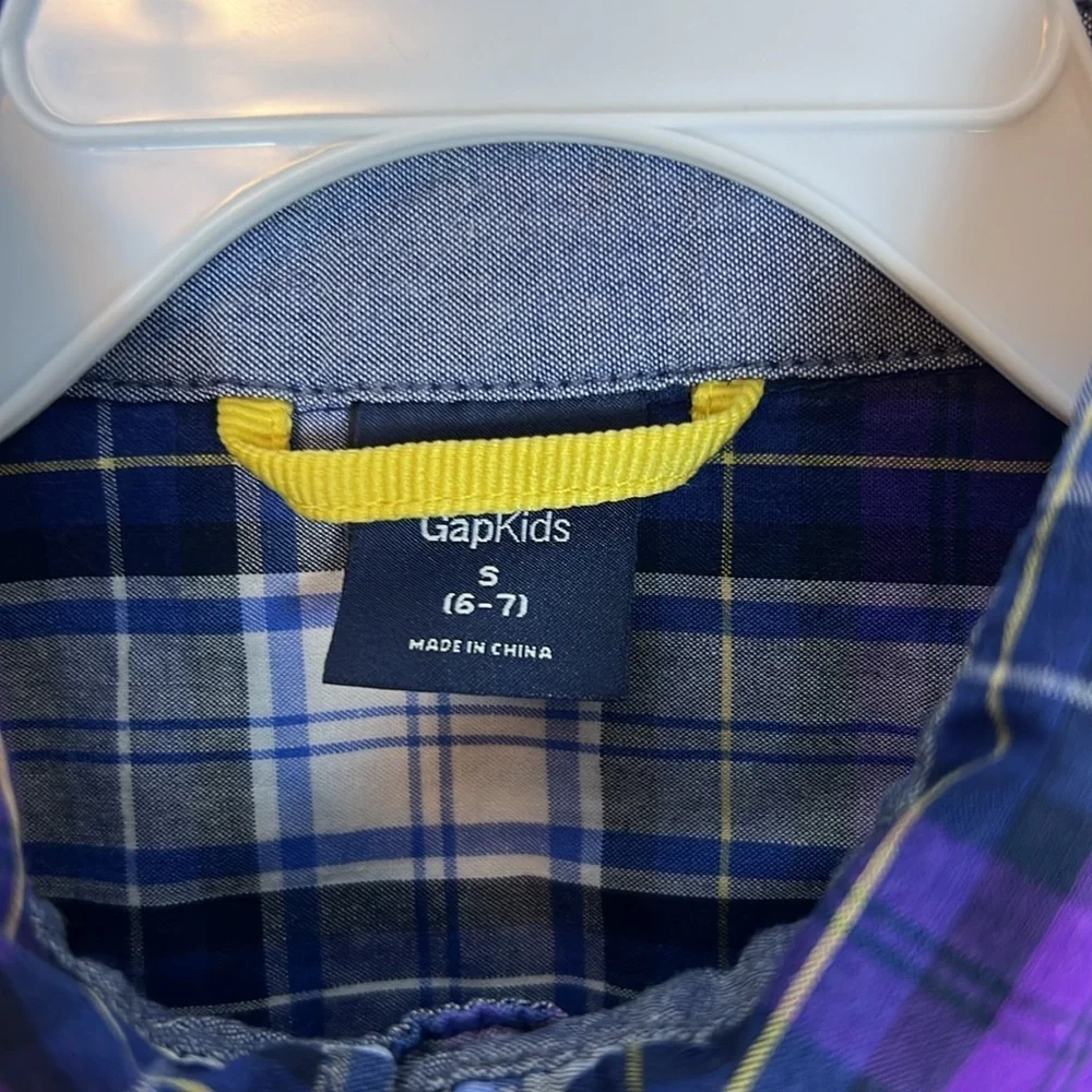 GAP KIDS‎ Plaid Button-Up Shirt EUC